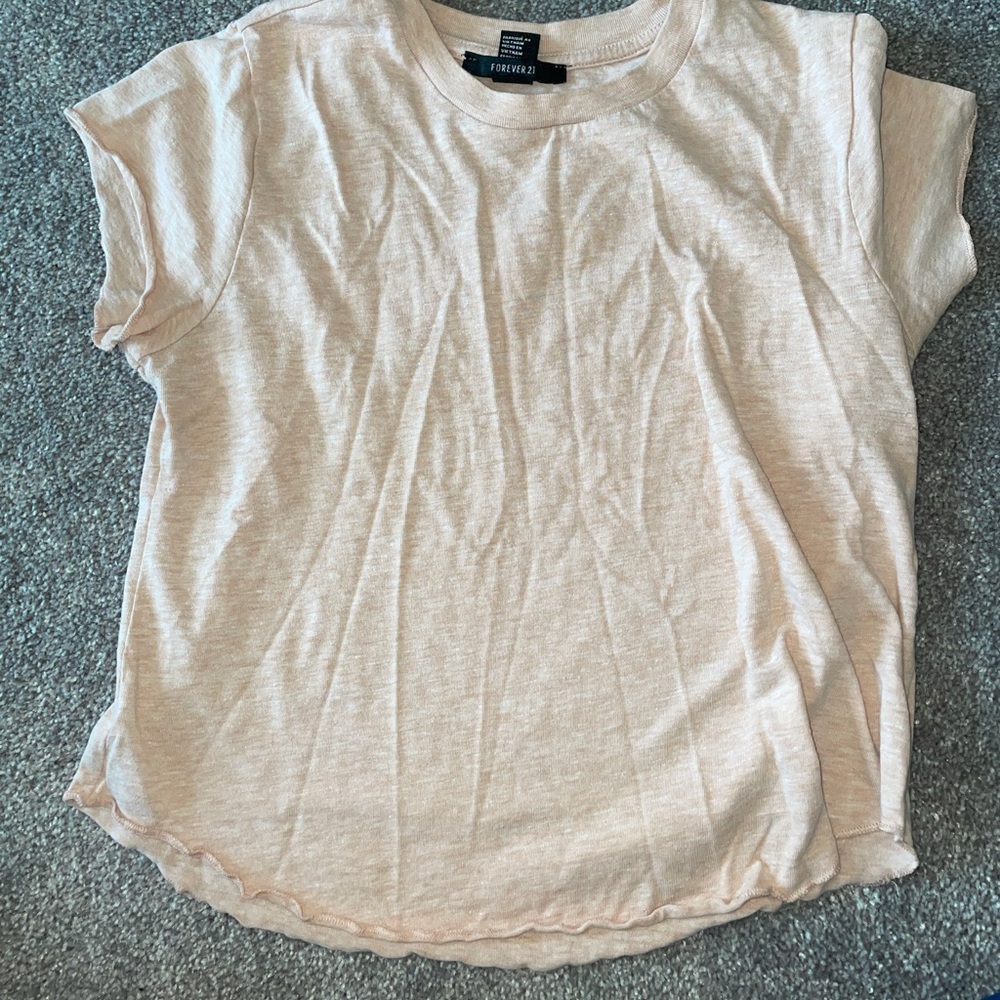 Pink/peach Crop top with raw hems